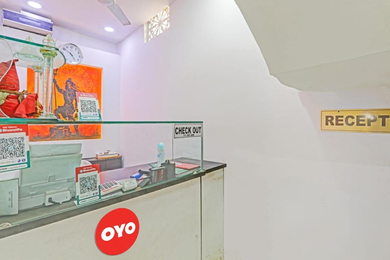 Oyo Flagship 81064 Chaudhary In Hotel Gorakhpur Eksteriør billede