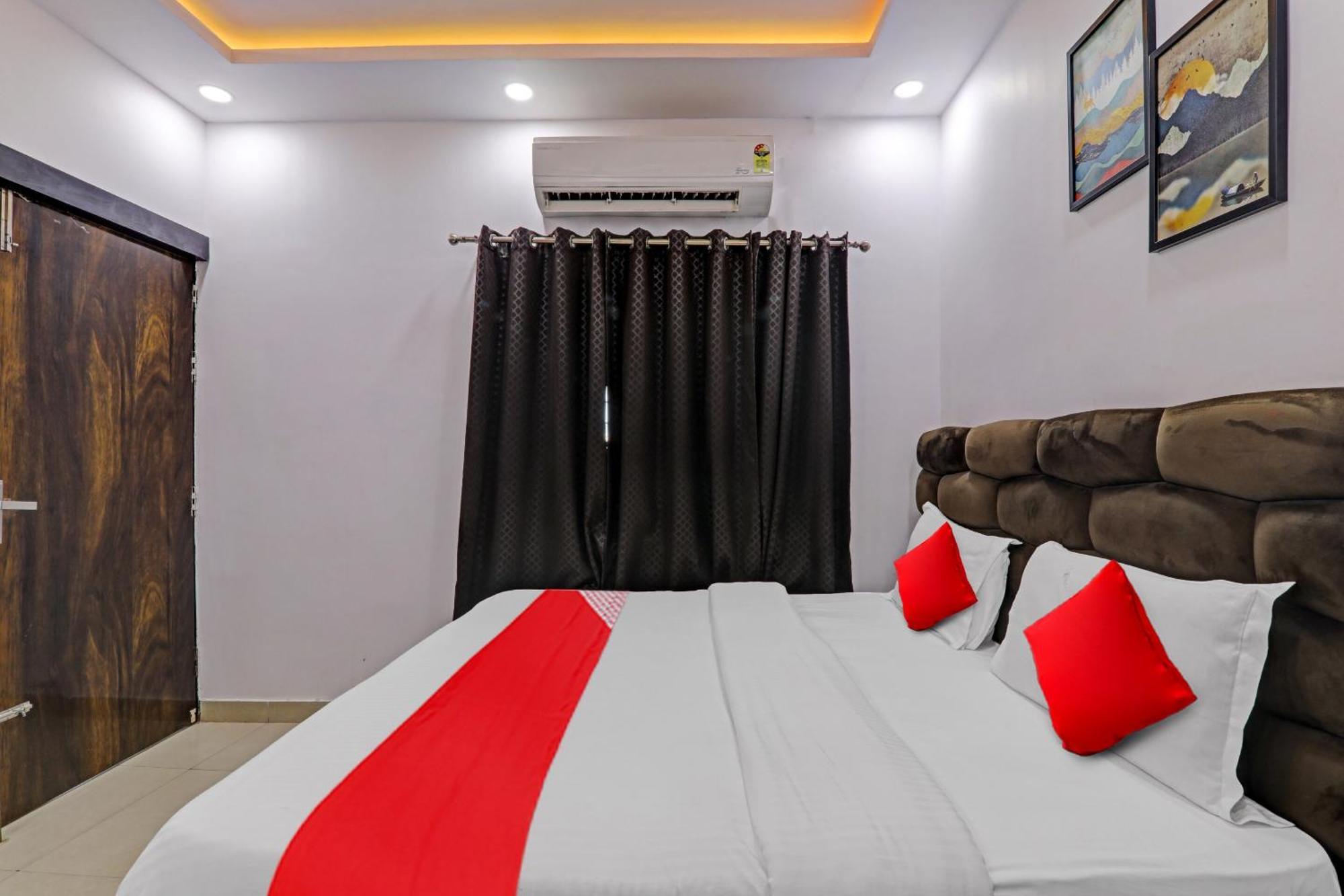 Oyo Flagship 81064 Chaudhary In Hotel Gorakhpur Eksteriør billede