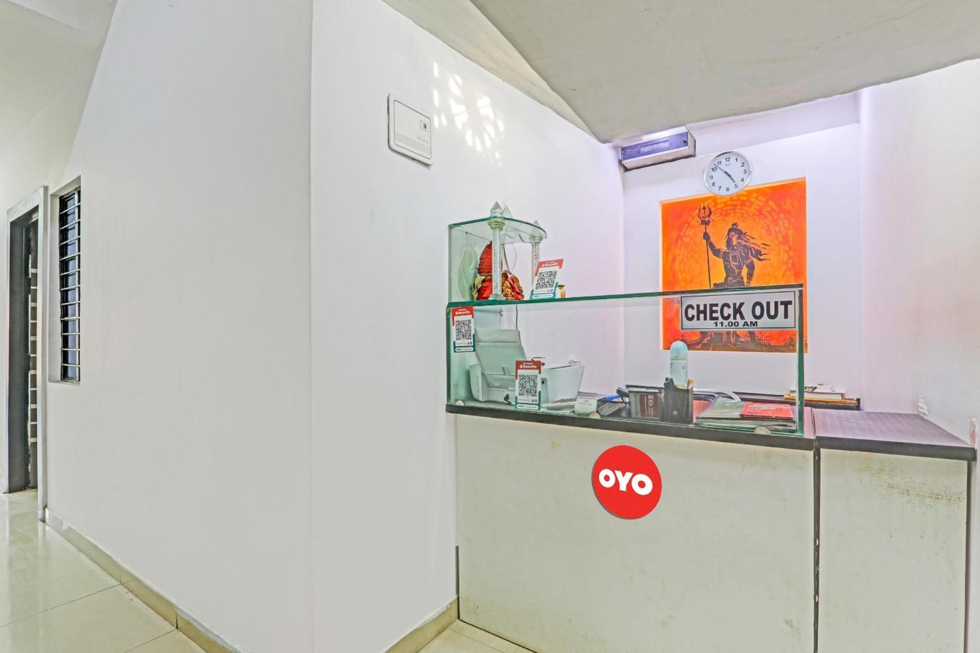 Oyo Flagship 81064 Chaudhary In Hotel Gorakhpur Eksteriør billede